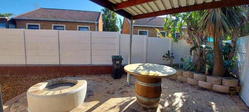 To Let 2 Bedroom Property for Rent in Vredekloof East Western Cape